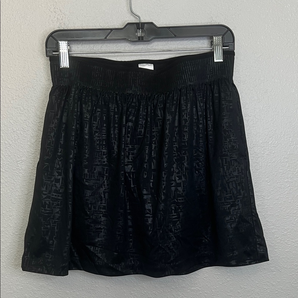Greg Norman Embossed Black Golf Skort Size XS NWT